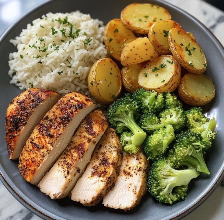 sheet pan chicken potatoes and broccoli