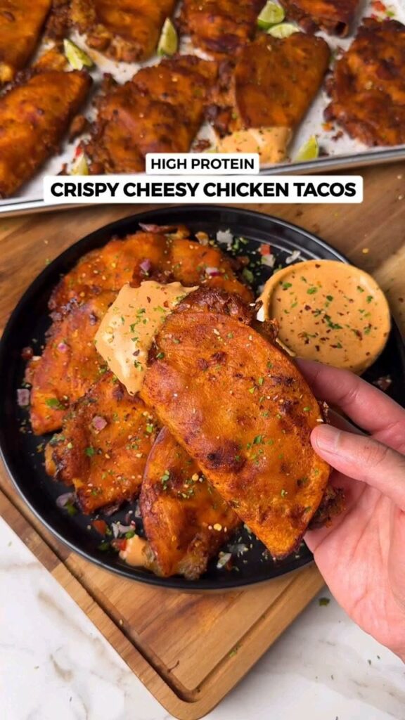 keto crispy cheese chicken tacos